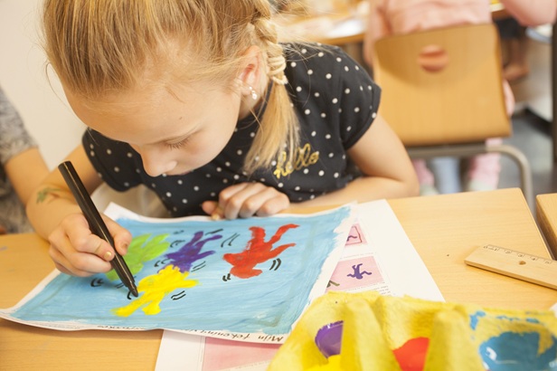 Keith Haring of Andy Warhol